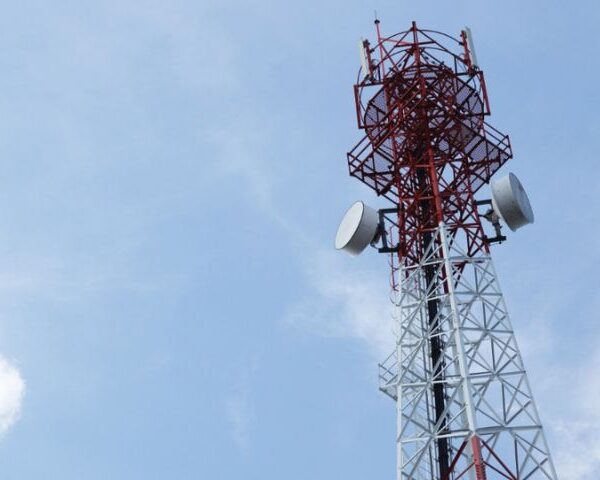 Jio Advocates for 2G Shutdown Policy; Vodafone Idea Pushes for 4G/5G Migration 