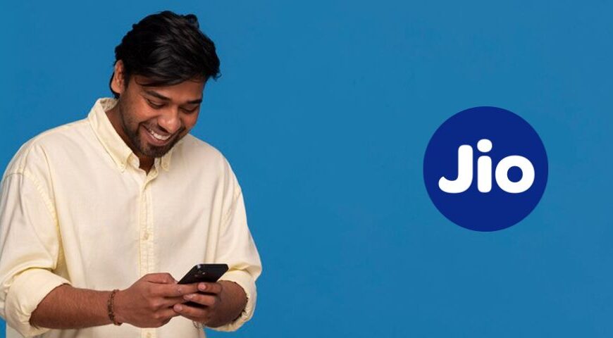 Bank of Baroda and Reliance Jio introduce a mobile banking application designed for users of feature phones
