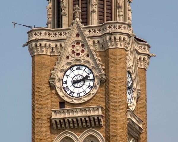 Government Mandates IST, Calls on Banks, Railways and Telecom Sector to Adopt a Unified Time Standard